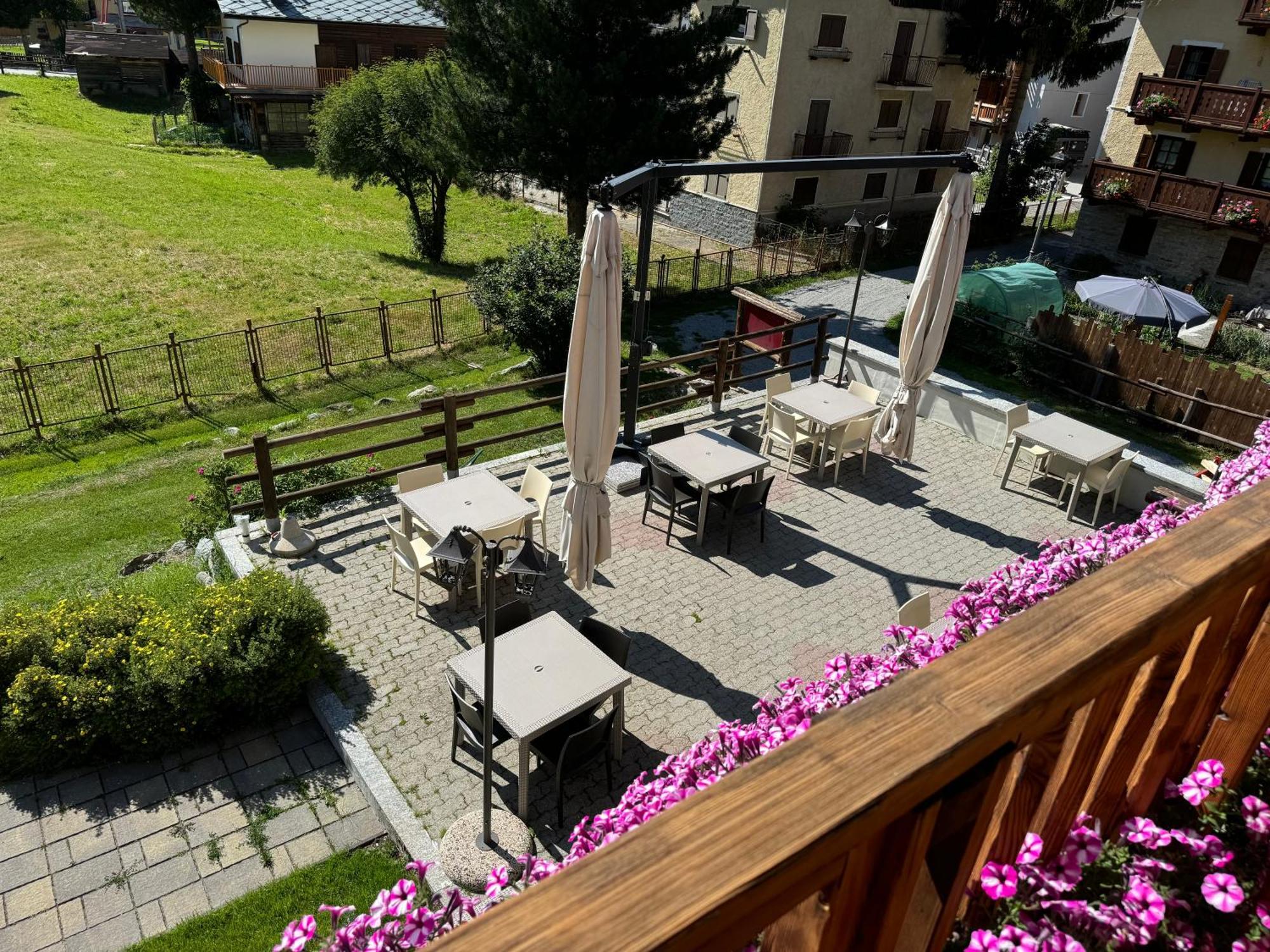 Hotel Ondezana Cogne Exterior photo